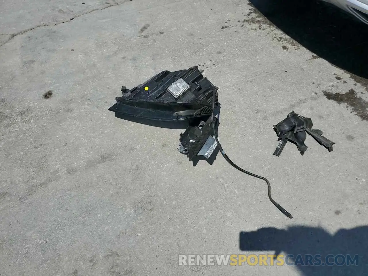 13 Photograph of a damaged car WA1ANAFY9L2034921 AUDI Q5 2020