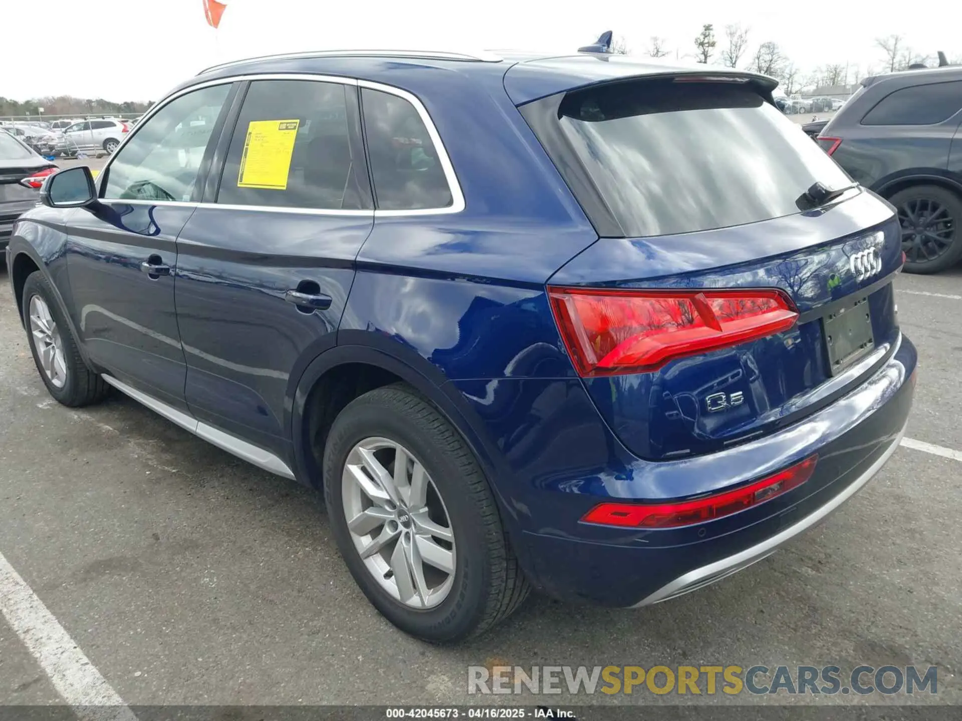 3 Фотография поврежденного автомобиля WA1ANAFY9L2053307 AUDI Q5 2020
