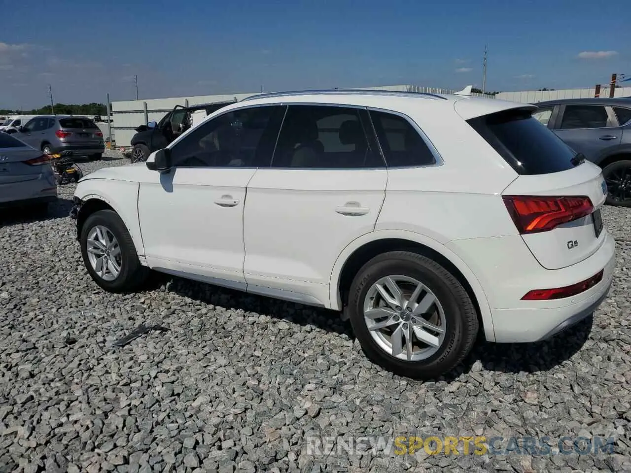 2 Фотография поврежденного автомобиля WA1ANAFY9L2064002 AUDI Q5 2020
