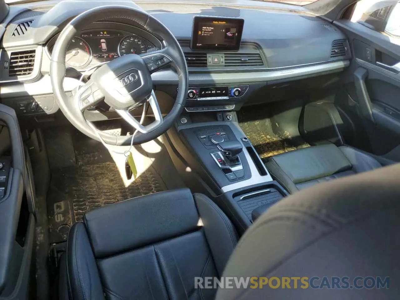 8 Фотография поврежденного автомобиля WA1ANAFY9L2085142 AUDI Q5 2020