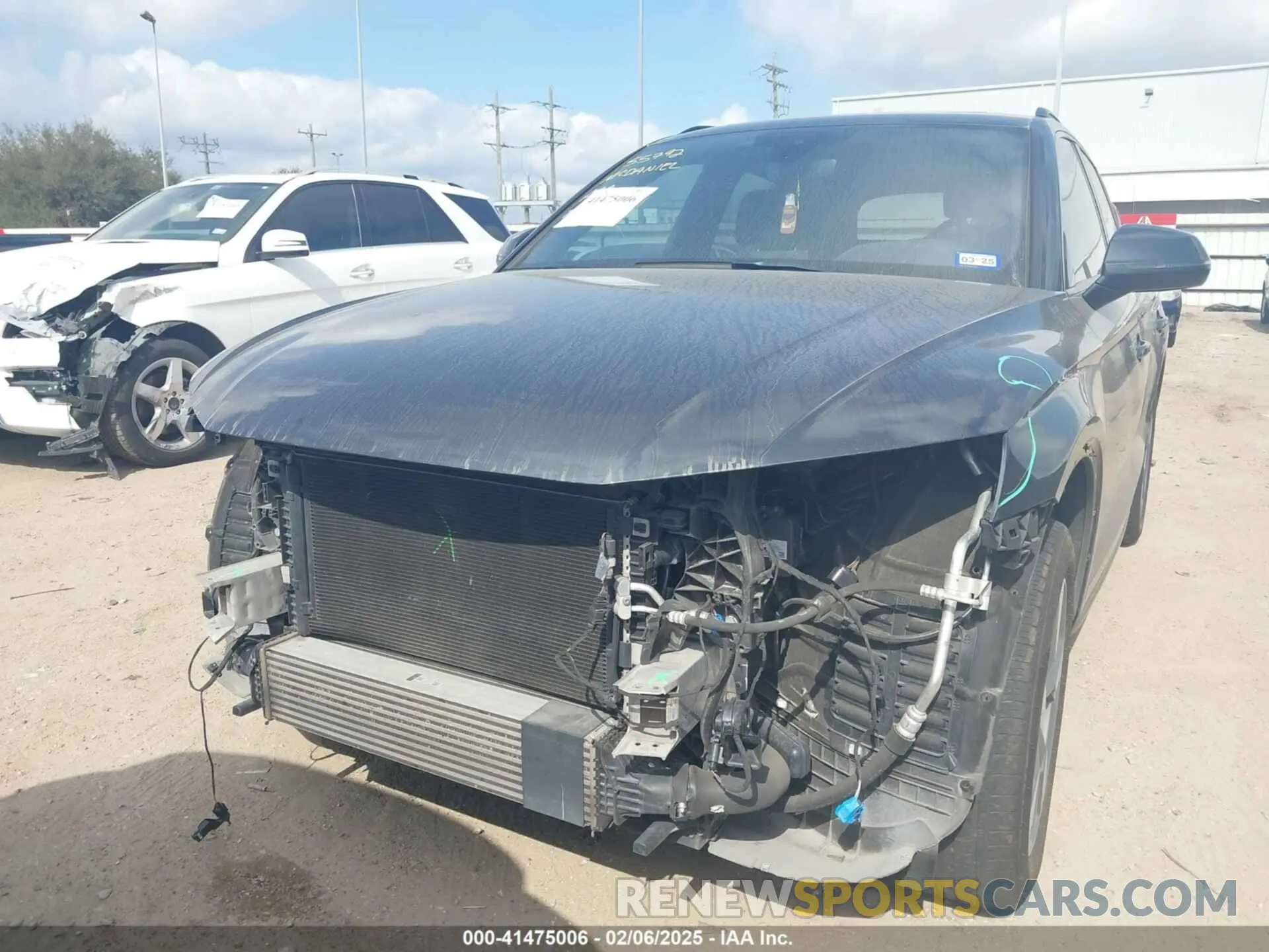 6 Photograph of a damaged car WA1ANAFY9L2108404 AUDI Q5 2020