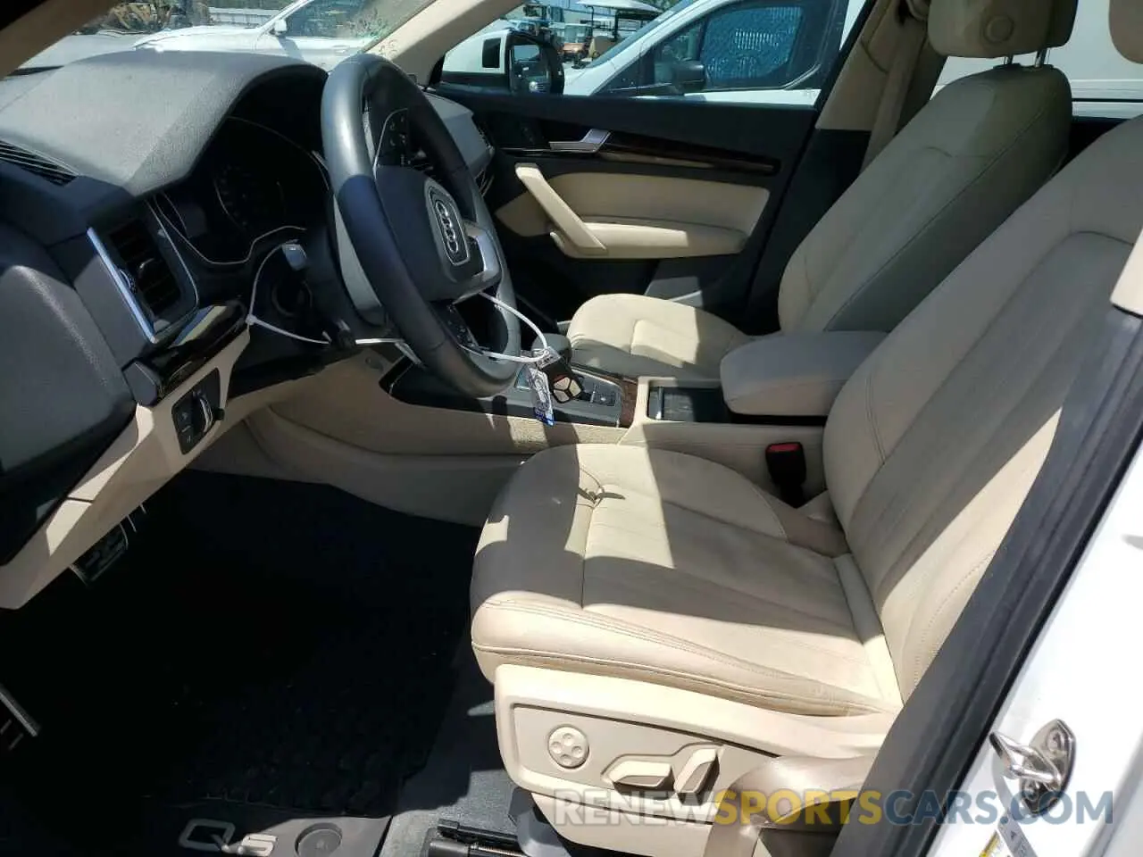 7 Photograph of a damaged car WA1ANAFY9L2119029 AUDI Q5 2020