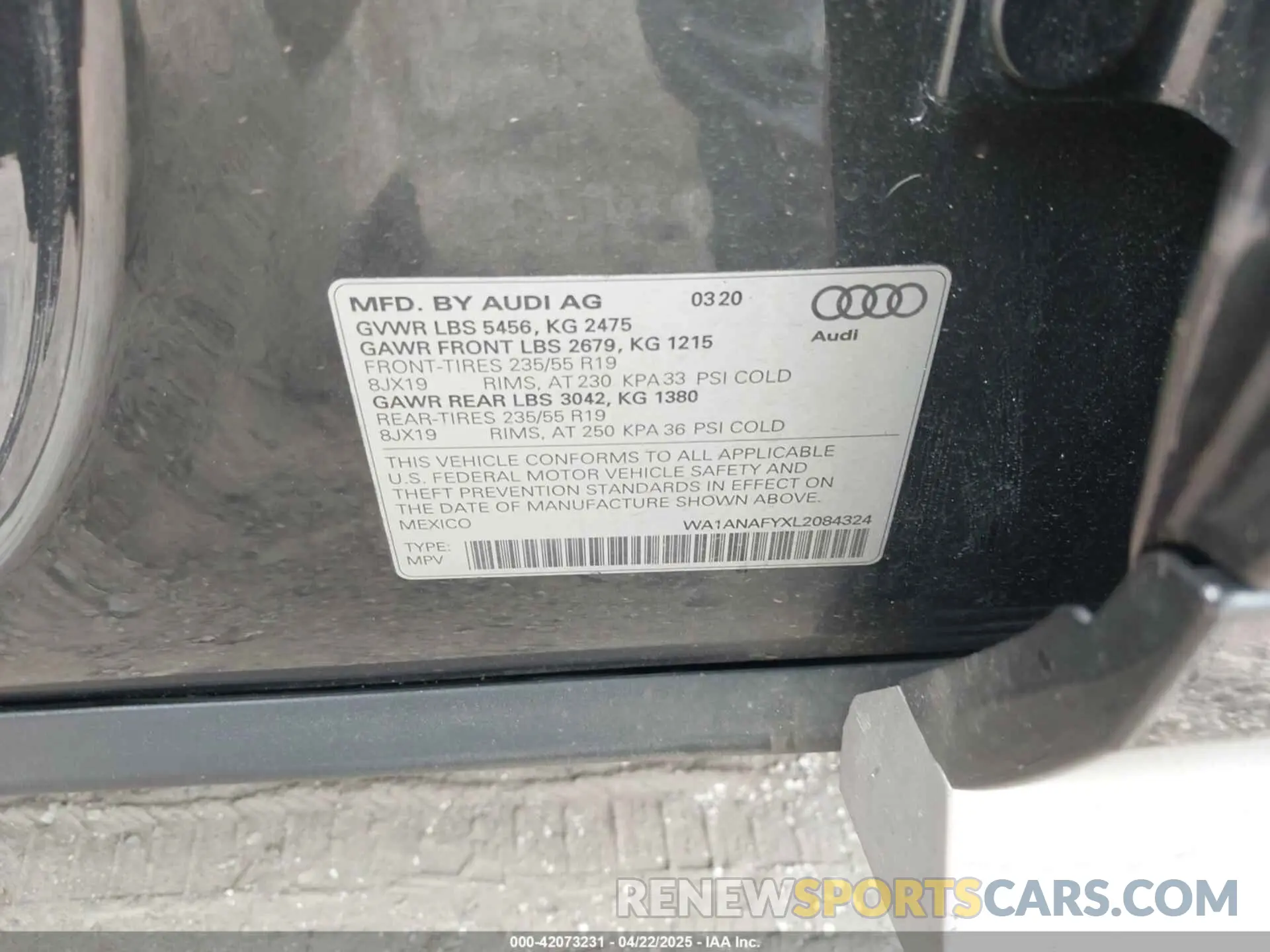 9 Photograph of a damaged car WA1ANAFYXL2084324 AUDI Q5 2020