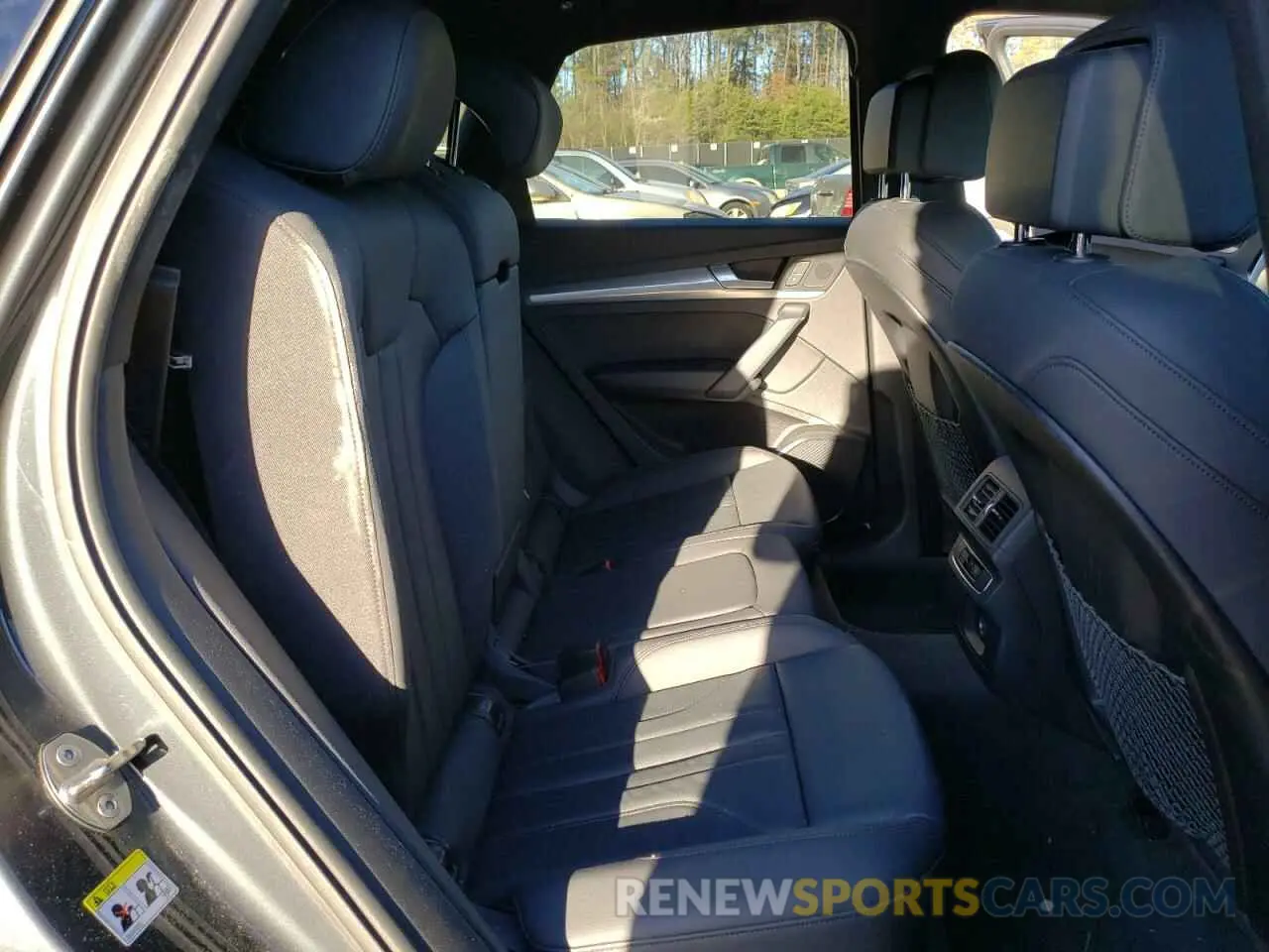 6 Photograph of a damaged car WA1ANAFYXL2088762 AUDI Q5 2020