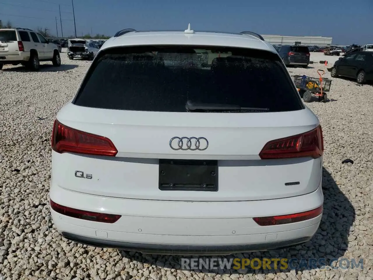 6 Фотография поврежденного автомобиля WA1ANAFYXL2108850 AUDI Q5 2020