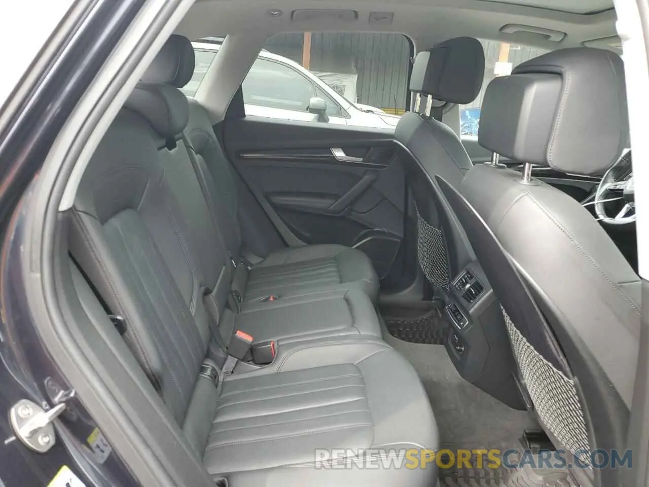 10 Photograph of a damaged car WA1BNAFY0L2044306 AUDI Q5 2020