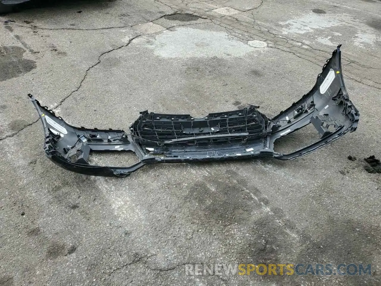 12 Photograph of a damaged car WA1BNAFY0L2044306 AUDI Q5 2020
