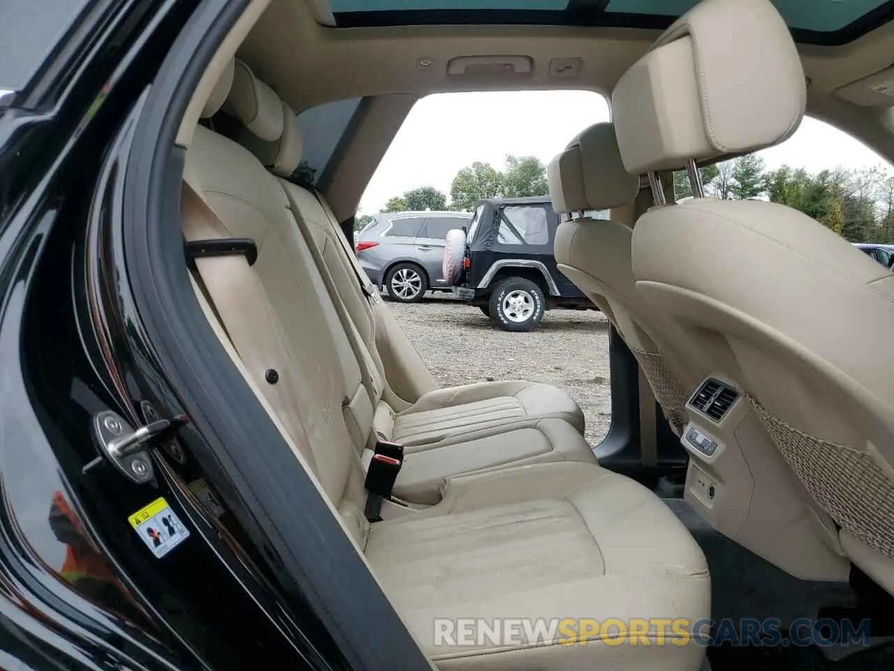 11 Photograph of a damaged car WA1BNAFY1L2069117 AUDI Q5 2020