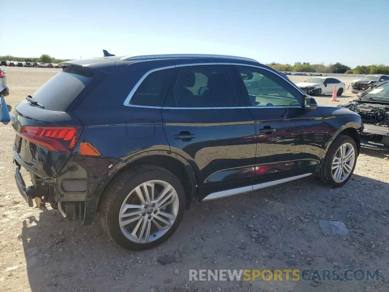 3 Фотография поврежденного автомобиля WA1BNAFY1L2080716 AUDI Q5 2020