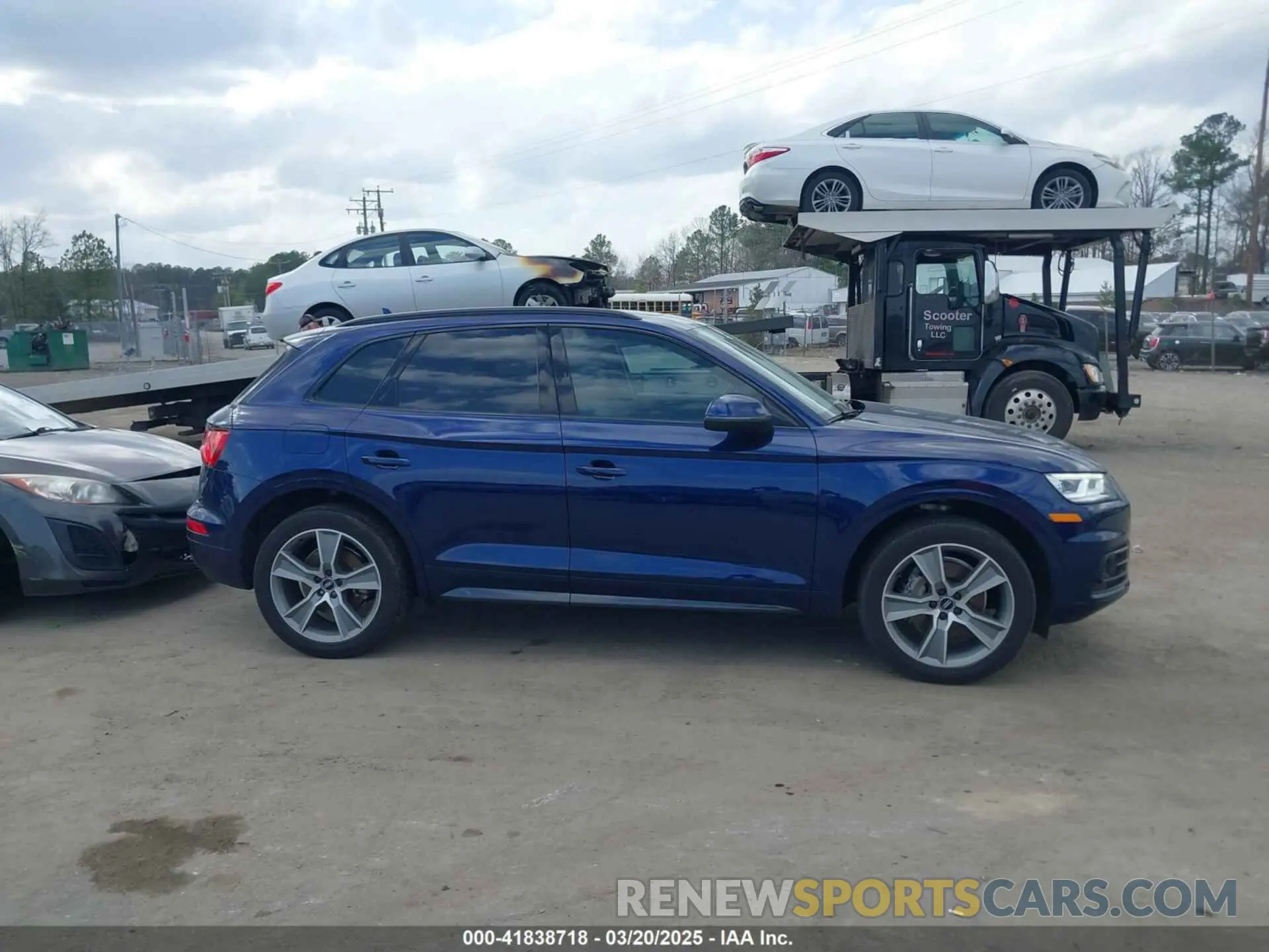 13 Photograph of a damaged car WA1BNAFY2L2011761 AUDI Q5 2020