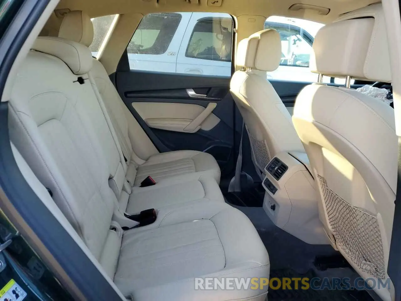 11 Photograph of a damaged car WA1BNAFY2L2046199 AUDI Q5 2020
