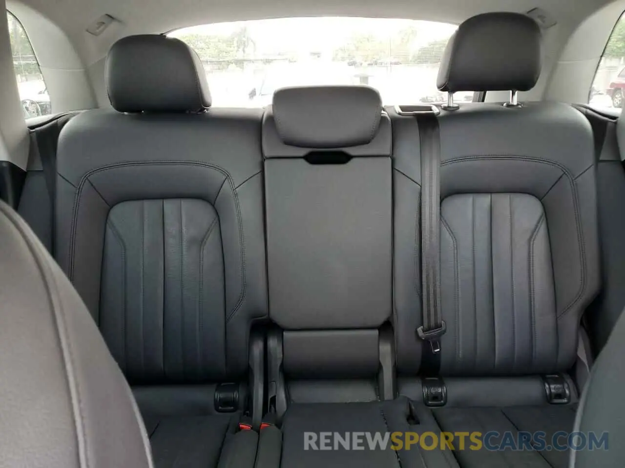 10 Photograph of a damaged car WA1BNAFY2L2054786 AUDI Q5 2020