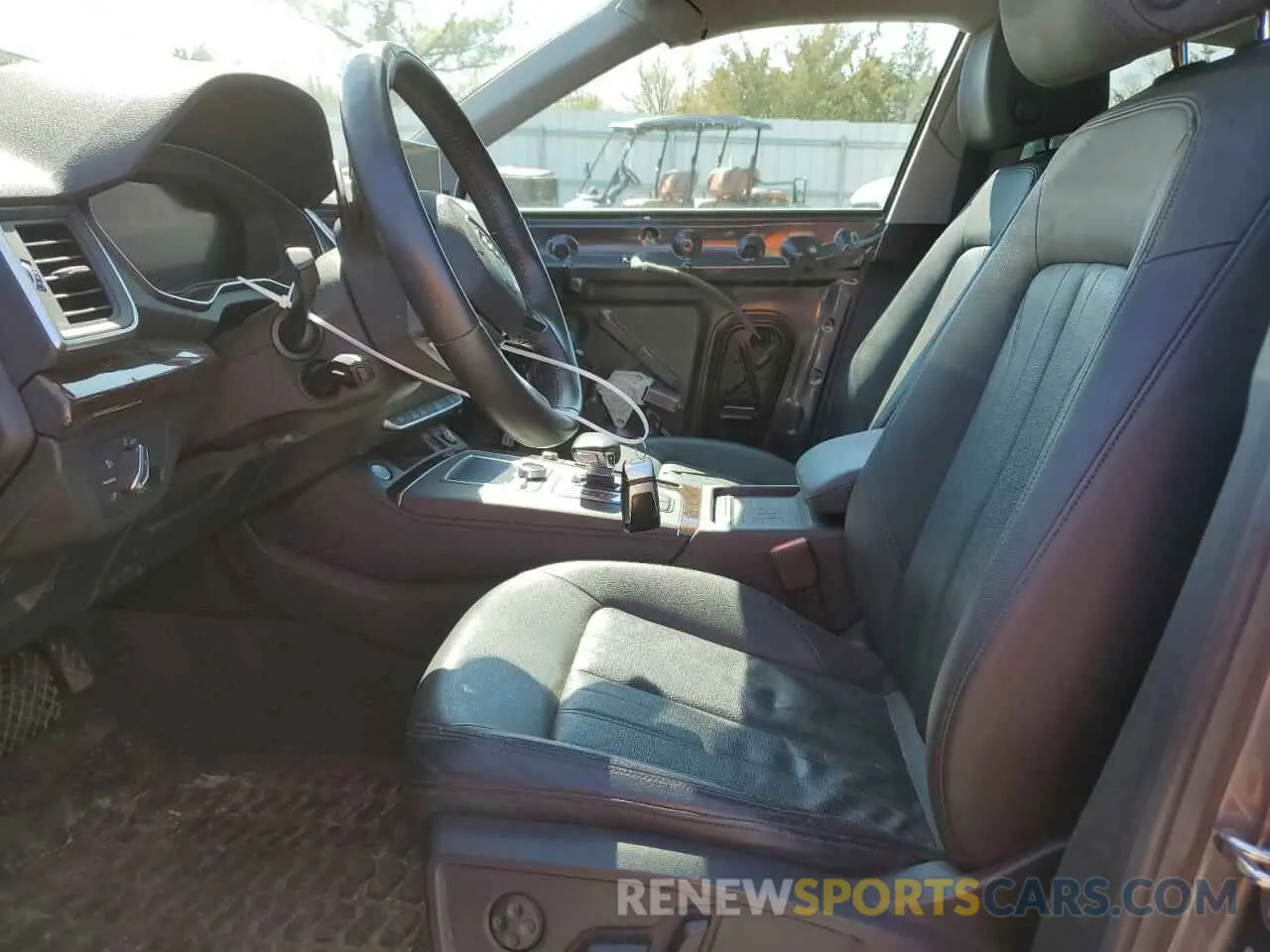 7 Фотография поврежденного автомобиля WA1BNAFY2L2068669 AUDI Q5 2020
