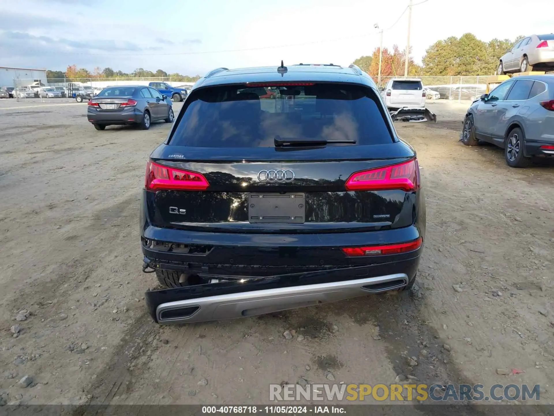 17 Photograph of a damaged car WA1BNAFY3L2024292 AUDI Q5 2020