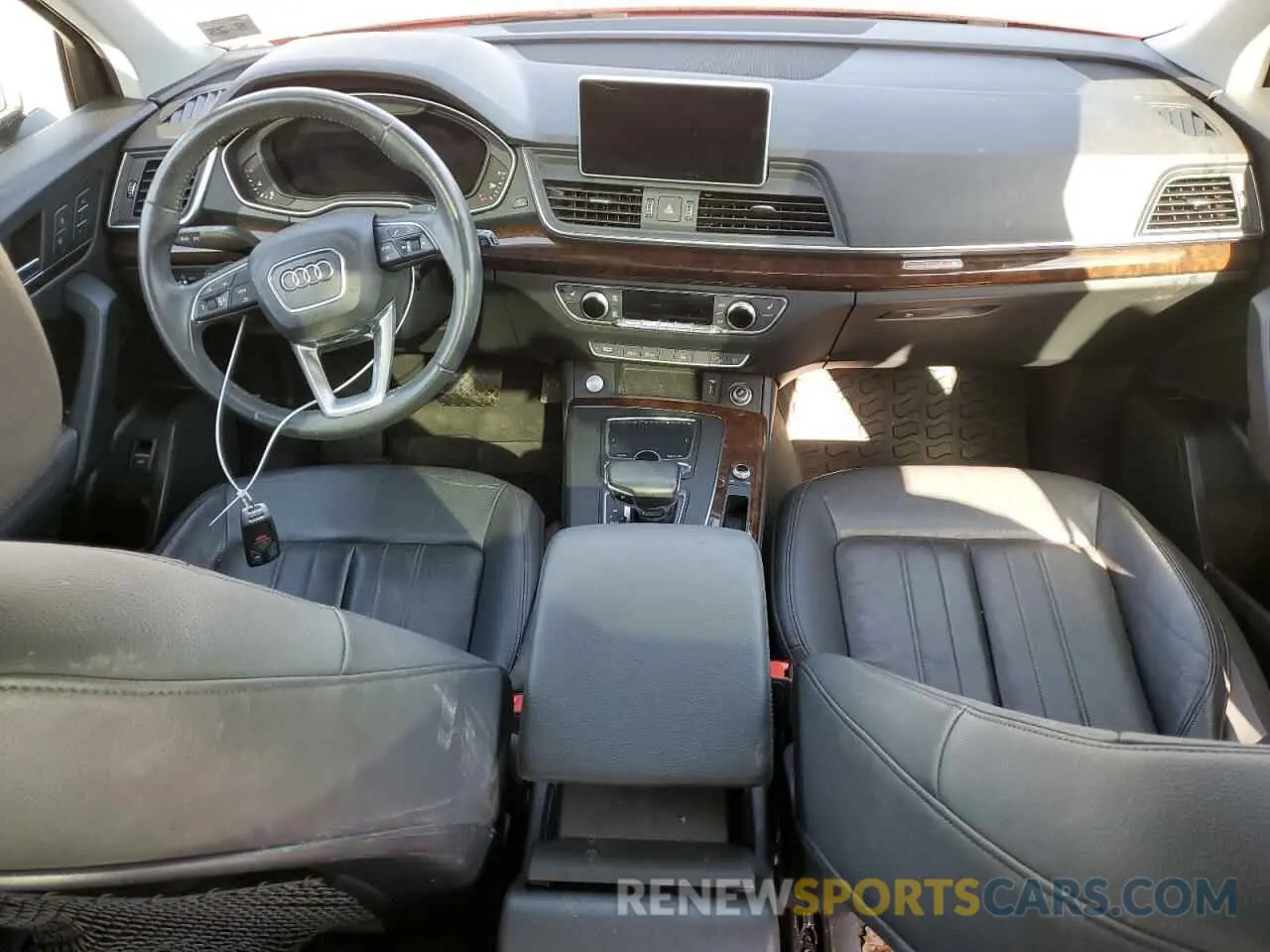 8 Photograph of a damaged car WA1BNAFY6L2089671 AUDI Q5 2020