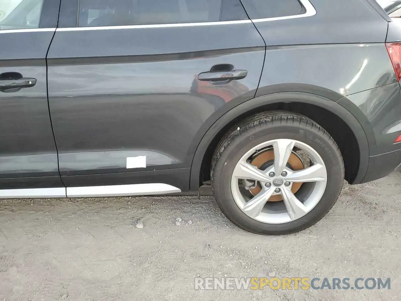 12 Photograph of a damaged car WA1BNAFY7L2077447 AUDI Q5 2020