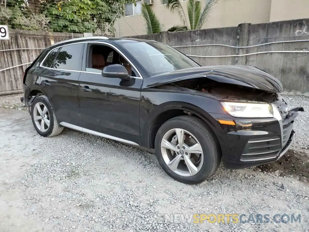 4 Фотография поврежденного автомобиля WA1BNAFY8L2000683 AUDI Q5 2020
