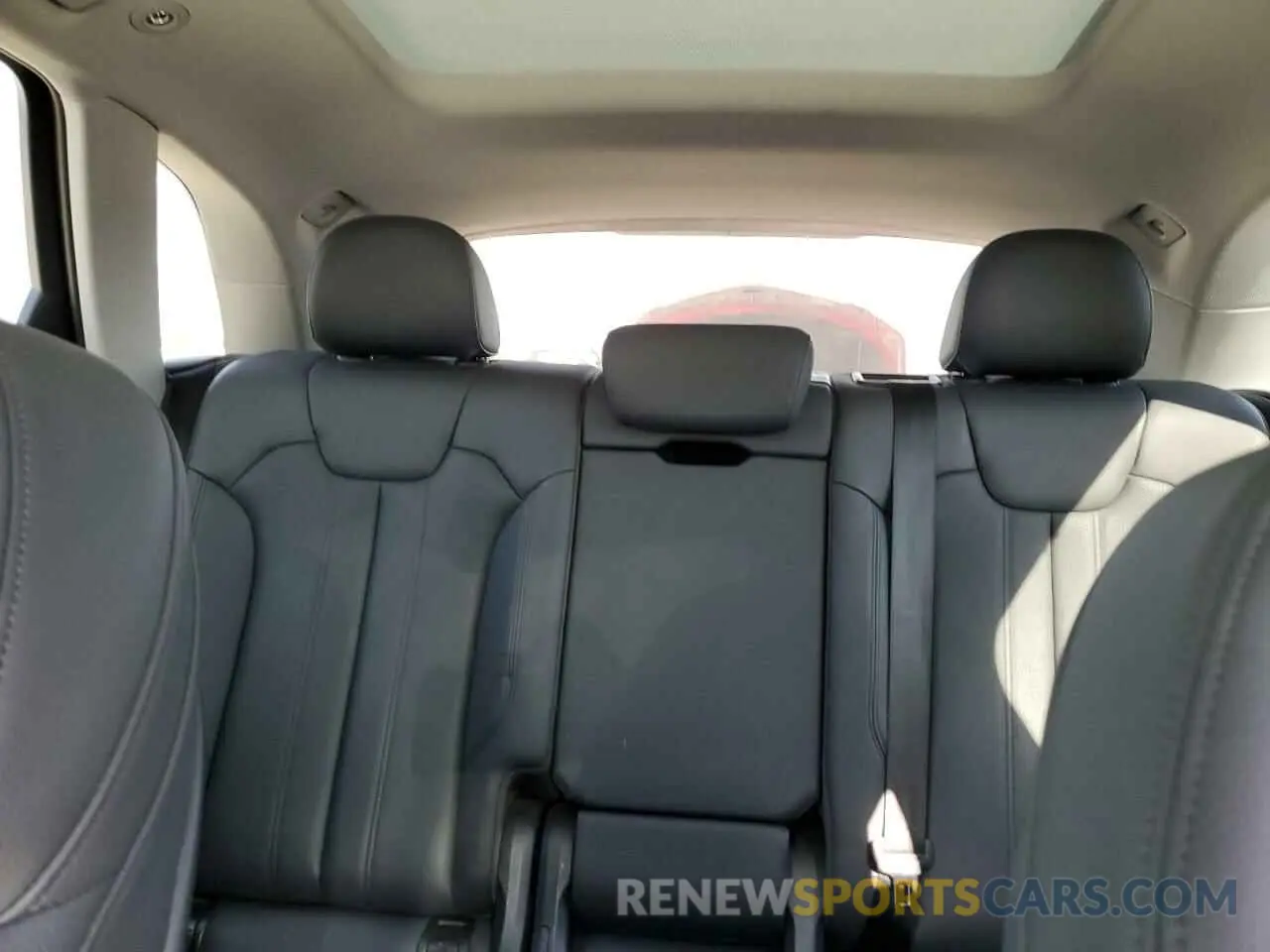 10 Photograph of a damaged car WA1BNAFY8L2071513 AUDI Q5 2020