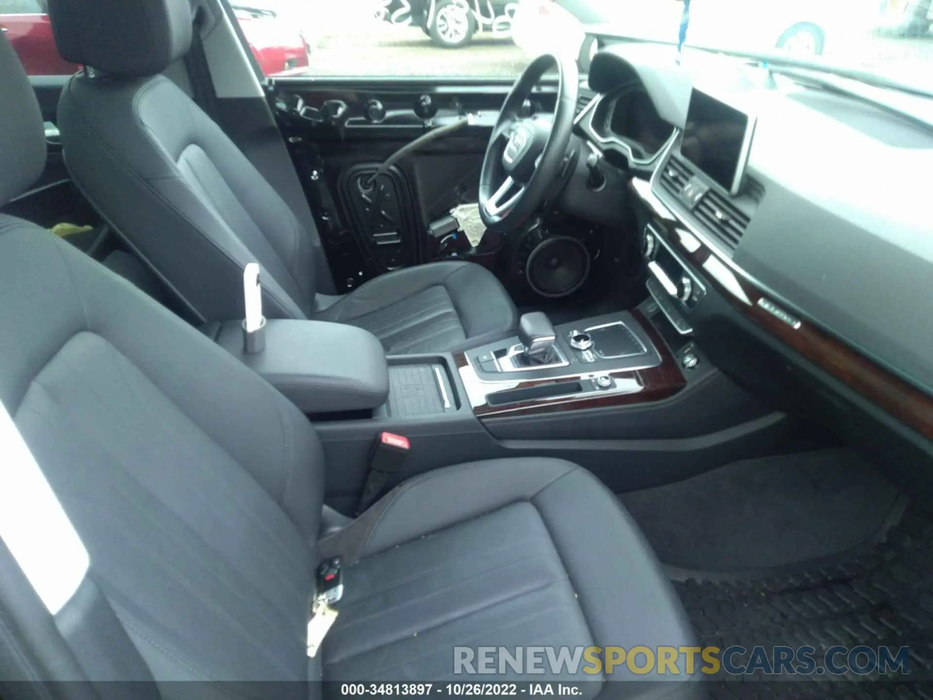 5 Photograph of a damaged car WA1BNAFY9L2054705 AUDI Q5 2020