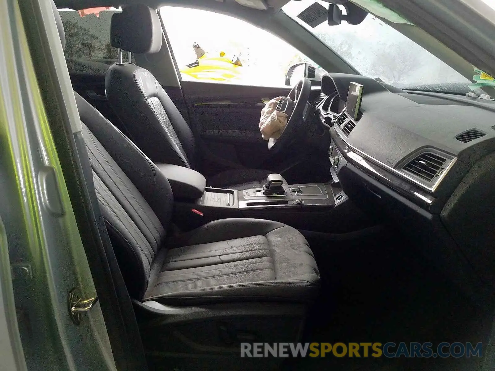 5 Photograph of a damaged car WA1BNAFYXL2006775 AUDI Q5 2020