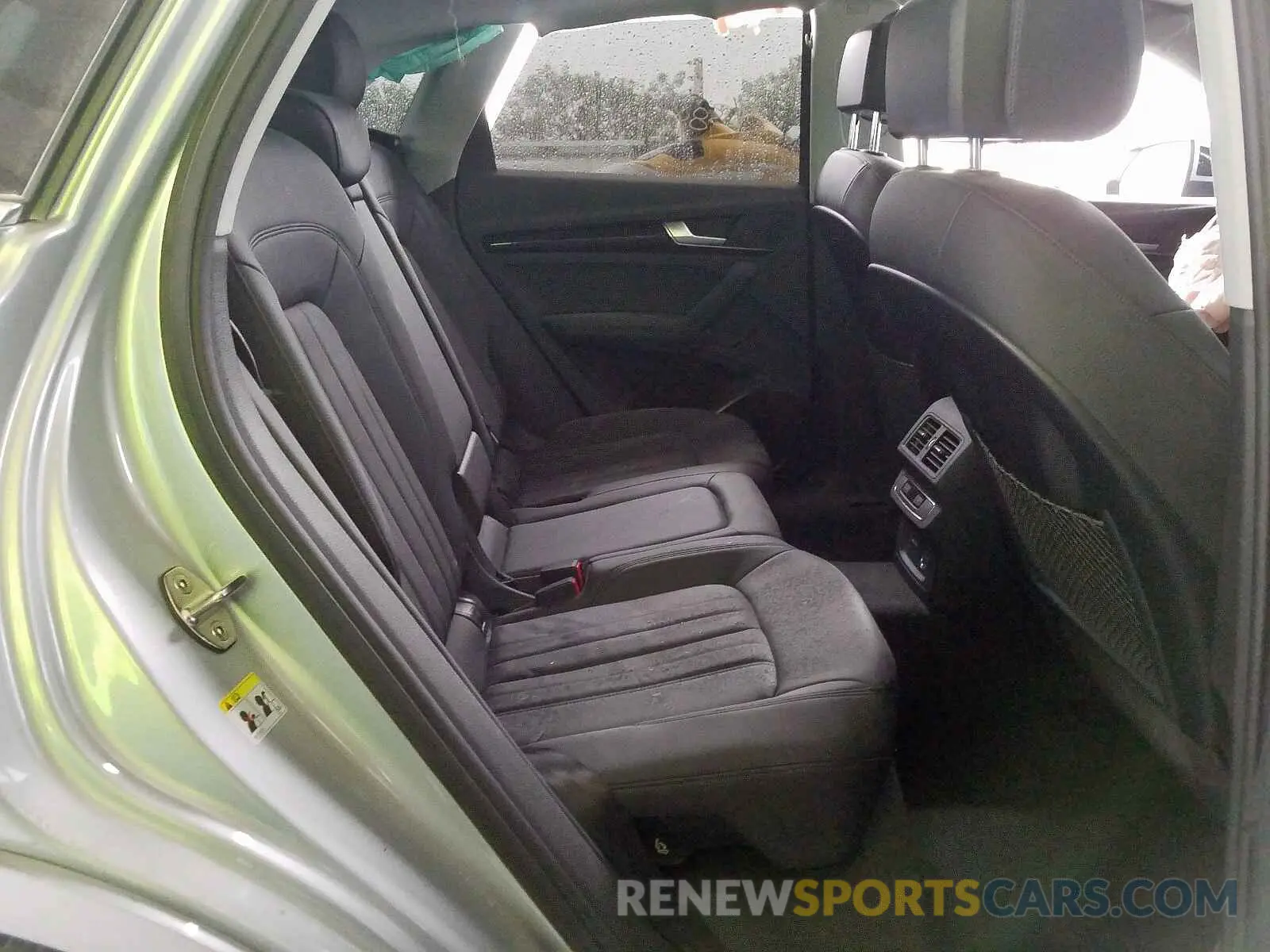 6 Photograph of a damaged car WA1BNAFYXL2006775 AUDI Q5 2020