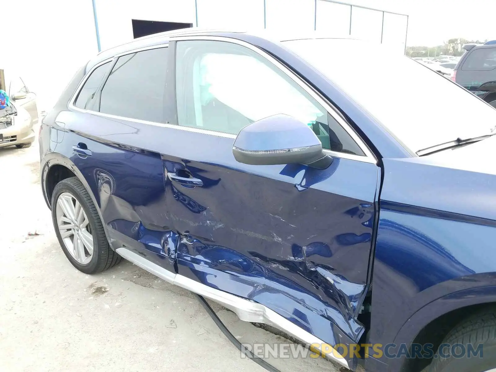 9 Photograph of a damaged car WA1BNAFYXL2053627 AUDI Q5 2020