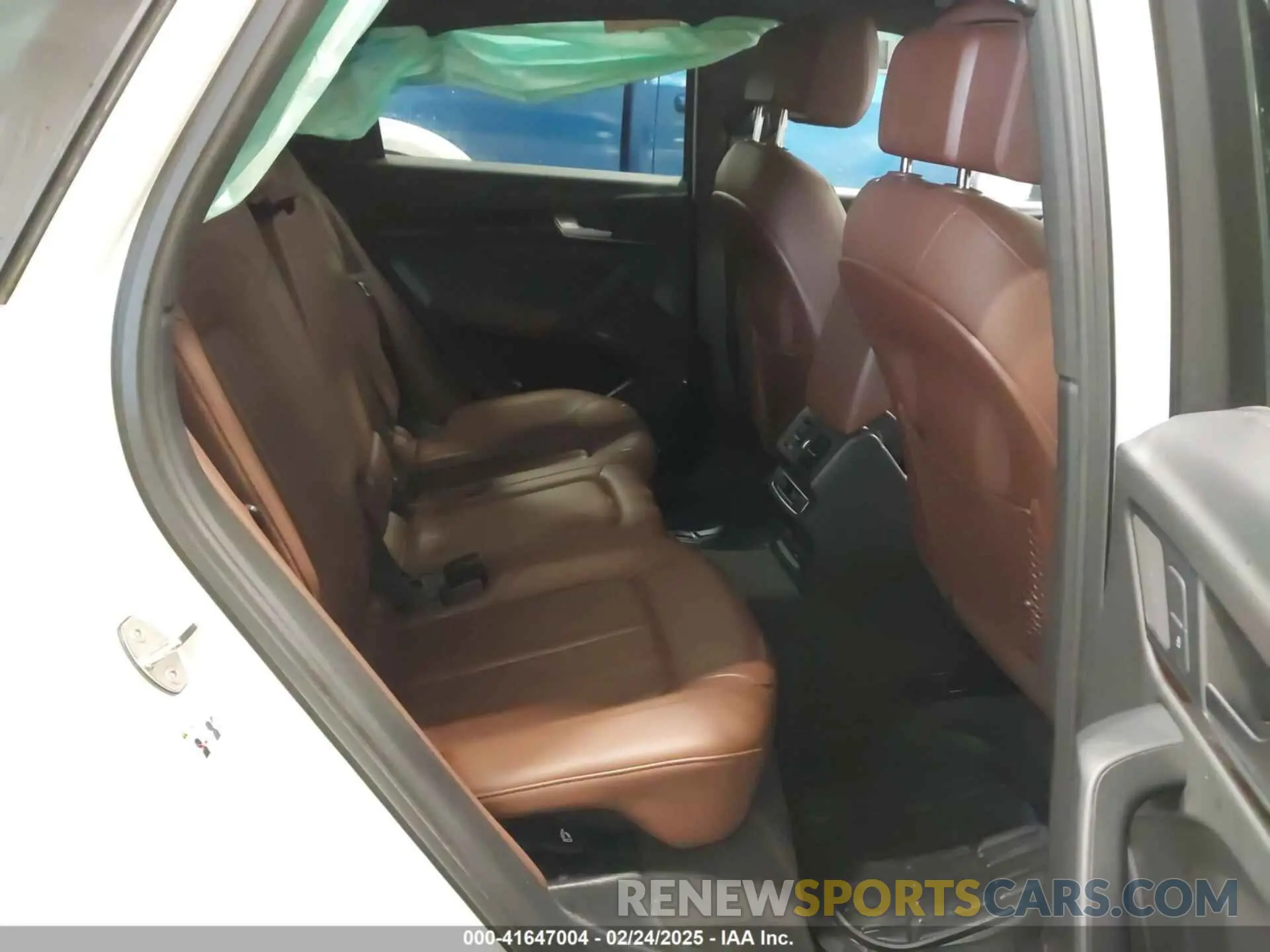 8 Фотография поврежденного автомобиля WA1BNAFYXL2055300 AUDI Q5 2020