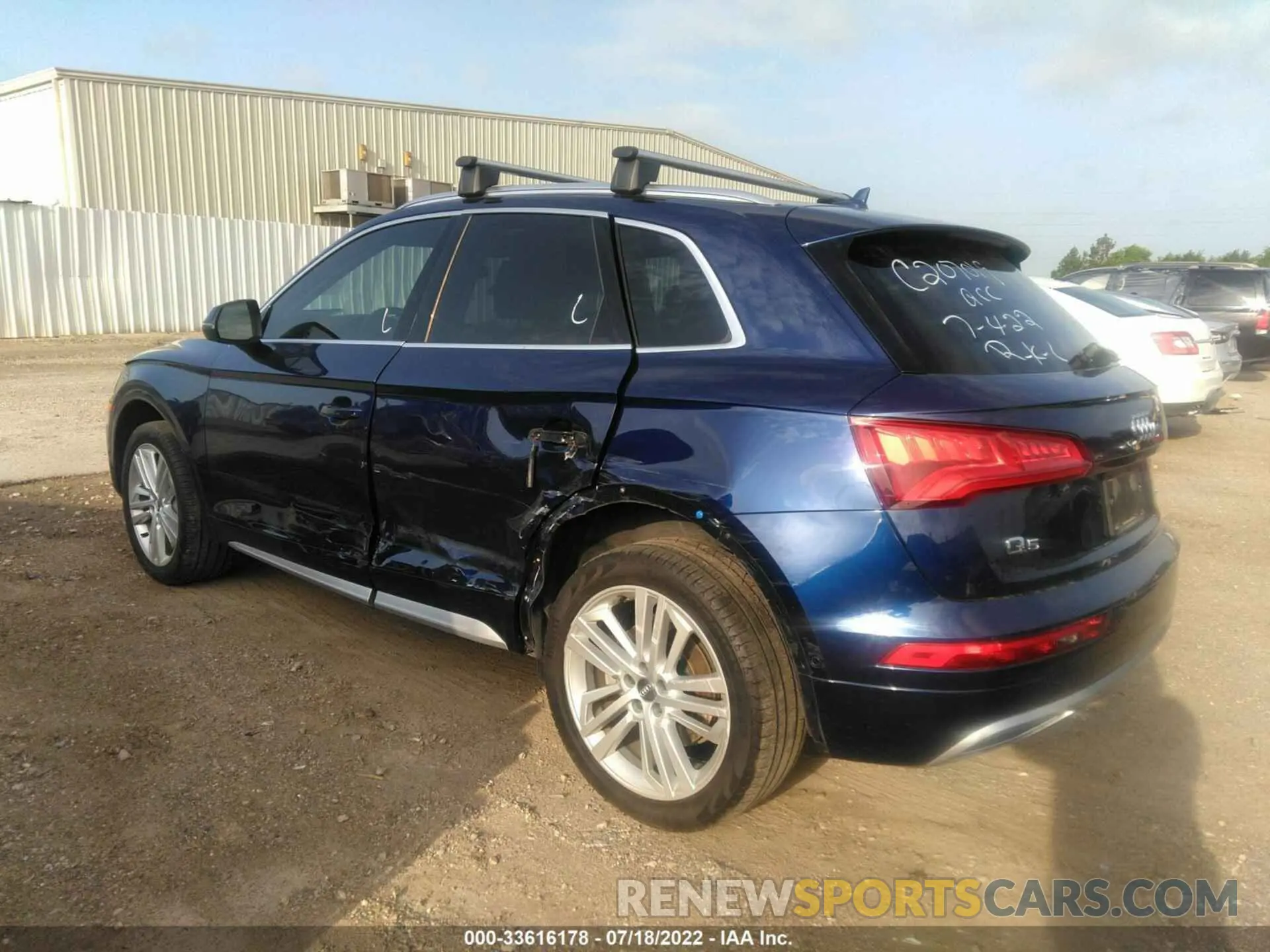 3 Photograph of a damaged car WA1CNAFY0L2079514 AUDI Q5 2020