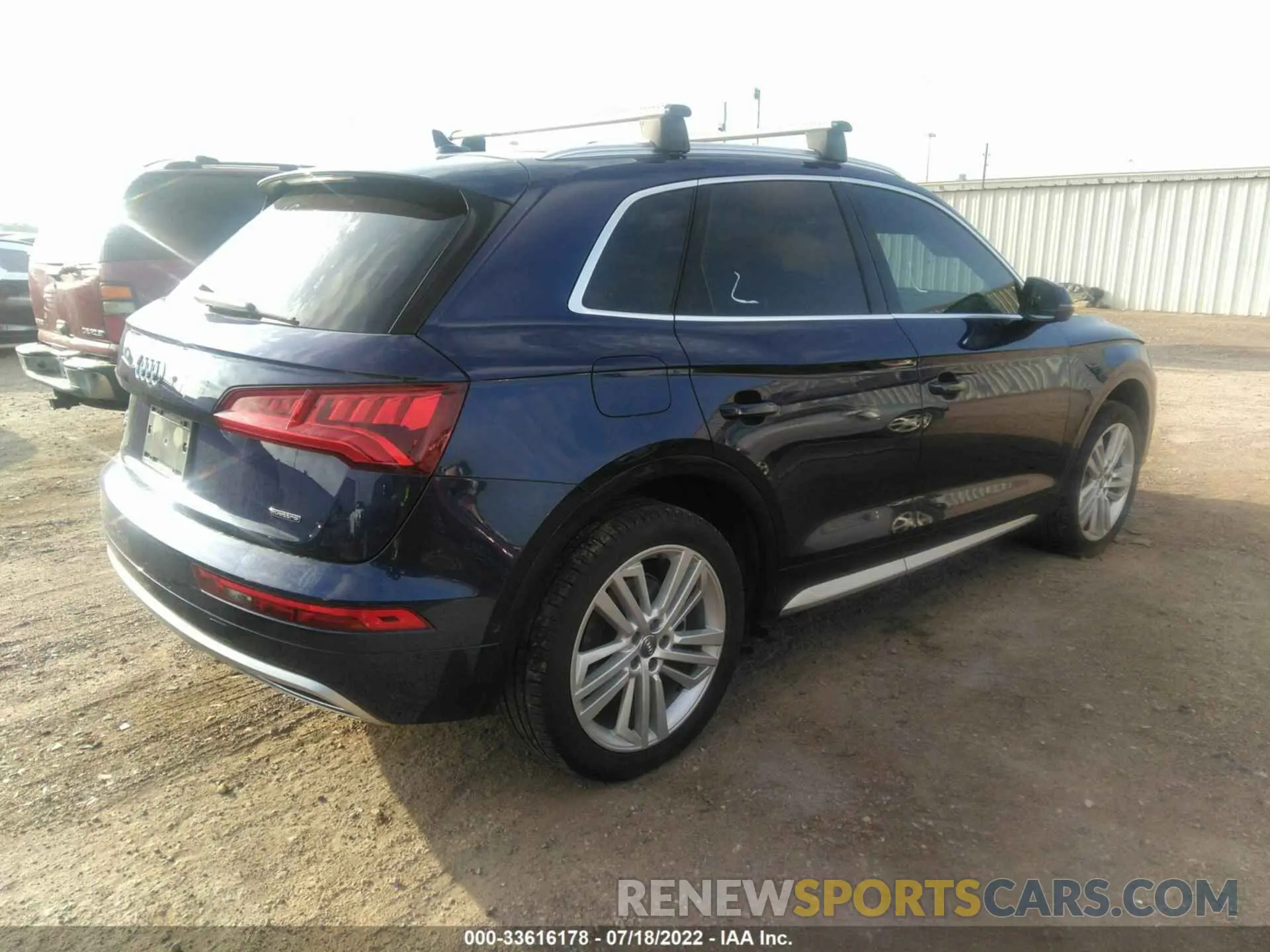 4 Photograph of a damaged car WA1CNAFY0L2079514 AUDI Q5 2020
