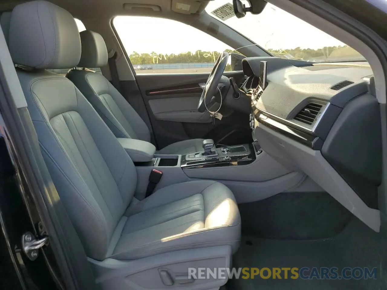 5 Photograph of a damaged car WA1CNAFY3L2046152 AUDI Q5 2020