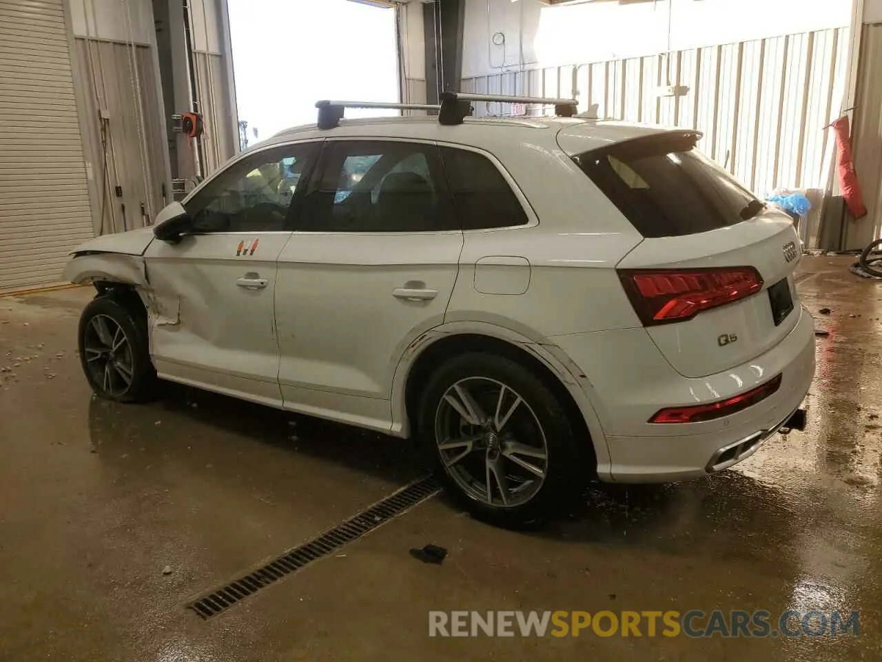 2 Фотография поврежденного автомобиля WA1E2AFY2L2080987 AUDI Q5 2020