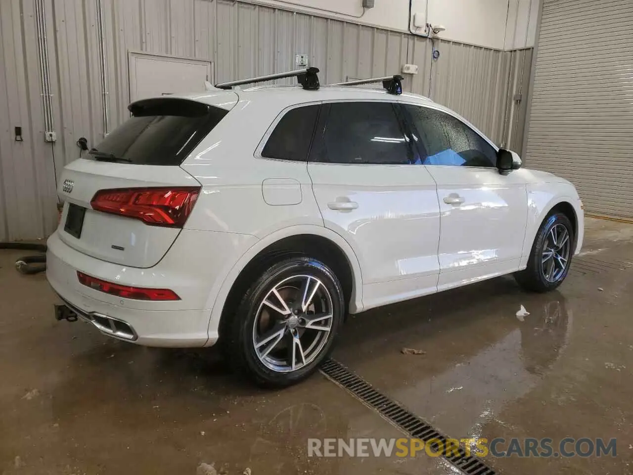 3 Фотография поврежденного автомобиля WA1E2AFY2L2080987 AUDI Q5 2020