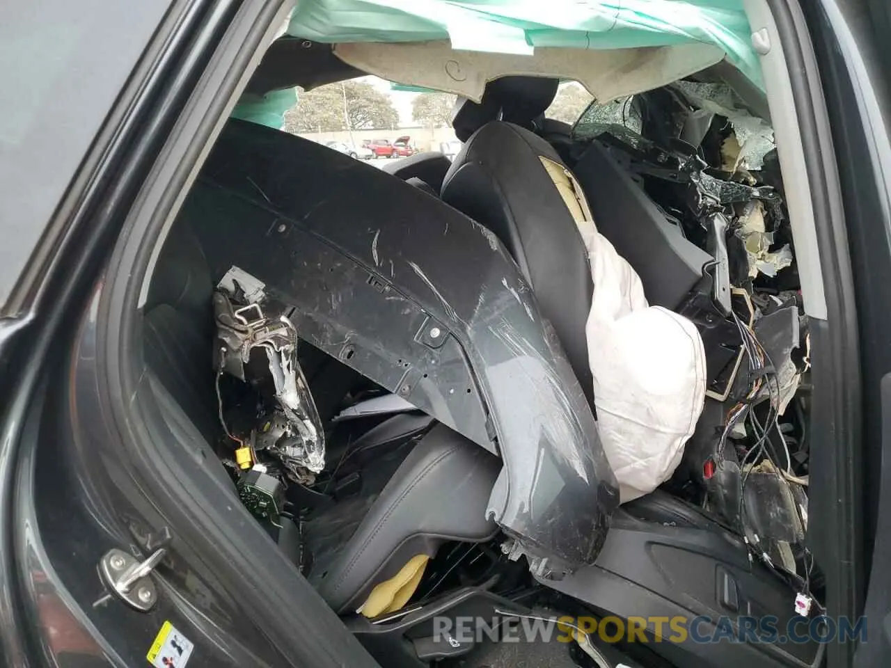 11 Photograph of a damaged car WA1E2AFY6L2045210 AUDI Q5 2020