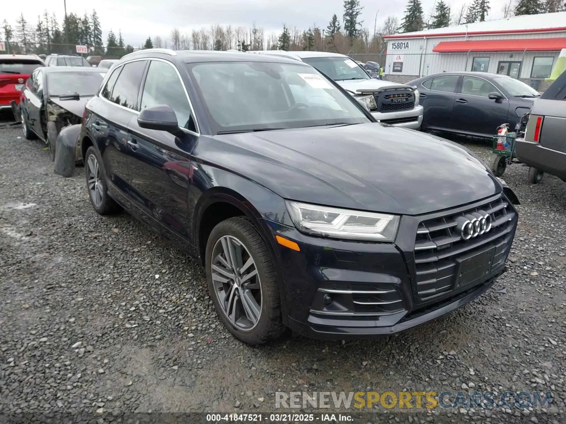 1 Photograph of a damaged car WA1E2AFY9L2069727 AUDI Q5 2020