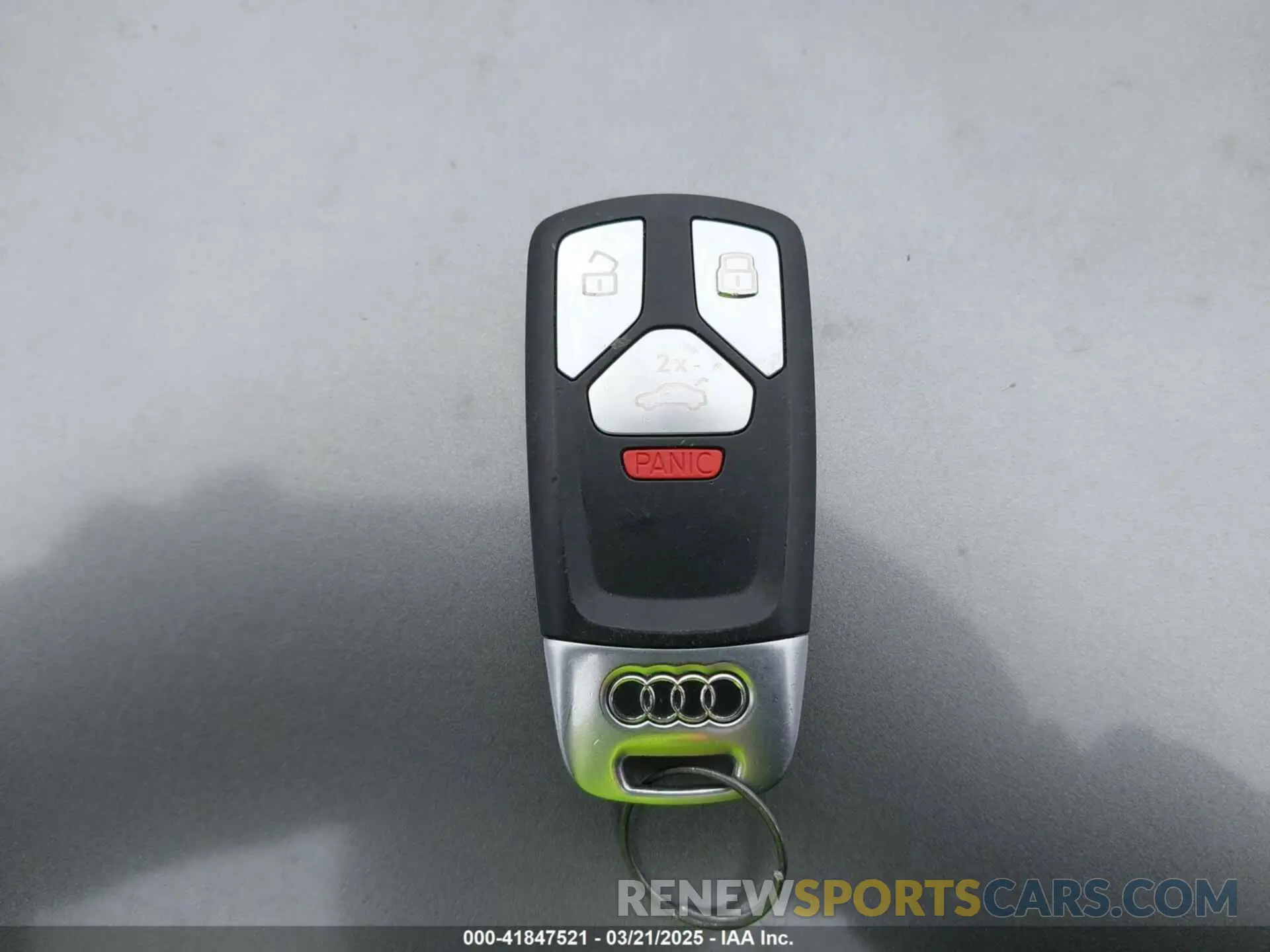 11 Photograph of a damaged car WA1E2AFY9L2069727 AUDI Q5 2020