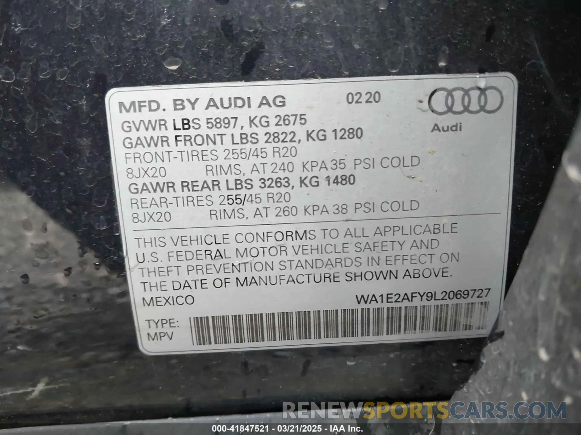 9 Photograph of a damaged car WA1E2AFY9L2069727 AUDI Q5 2020