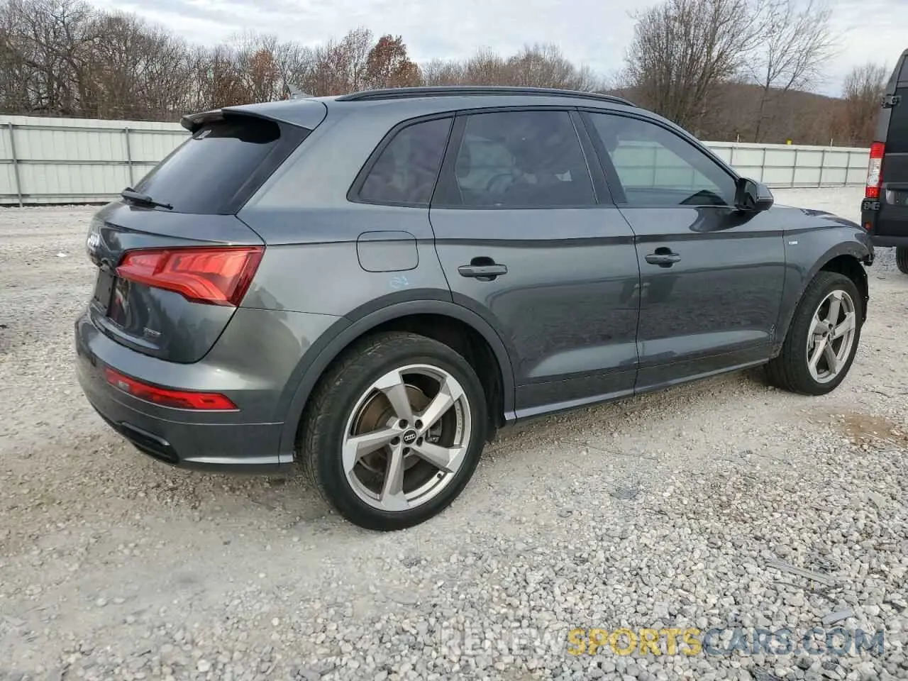 3 Фотография поврежденного автомобиля WA1ENAFY0L2079215 AUDI Q5 2020