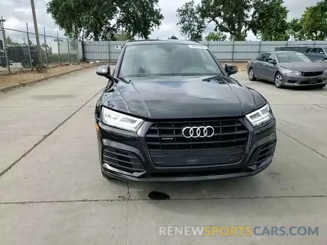 14 Photograph of a damaged car WA1ENAFY9L2075907 AUDI Q5 2020