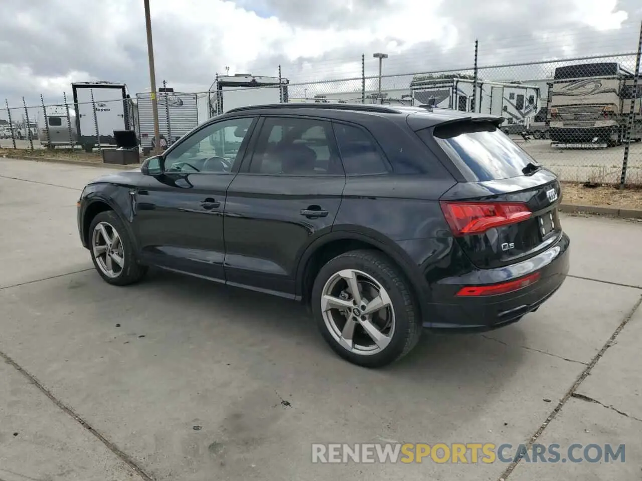 2 Photograph of a damaged car WA1ENAFY9L2075907 AUDI Q5 2020