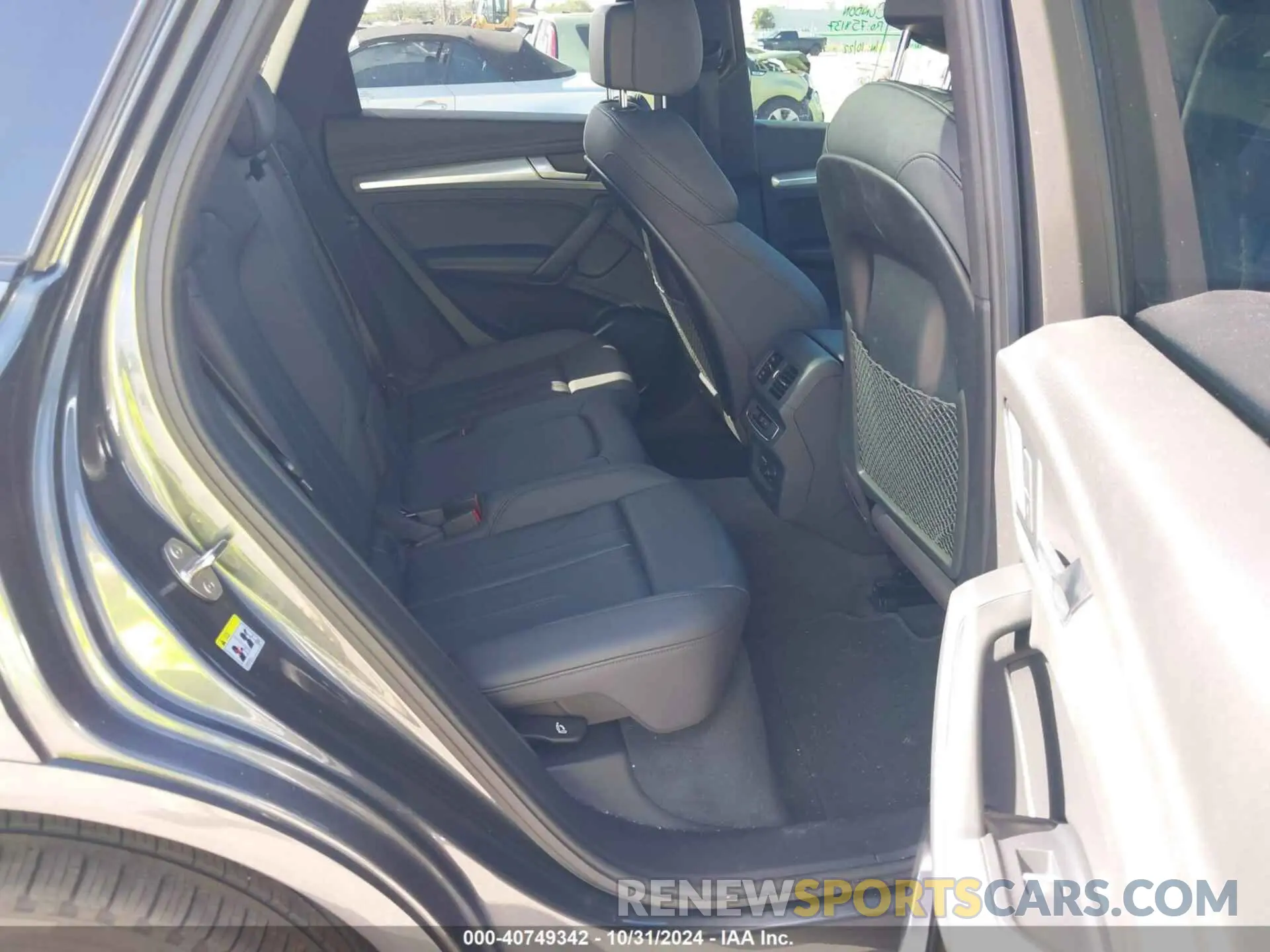 8 Фотография поврежденного автомобиля WA1ENAFYXL2096037 AUDI Q5 2020
