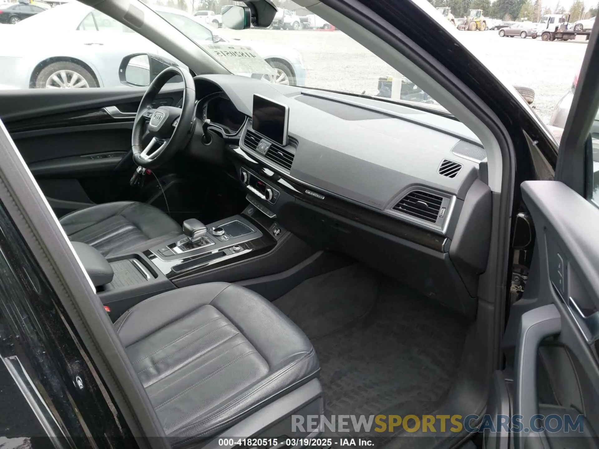 5 Photograph of a damaged car WA1F2AFY0L2045966 AUDI Q5 2020