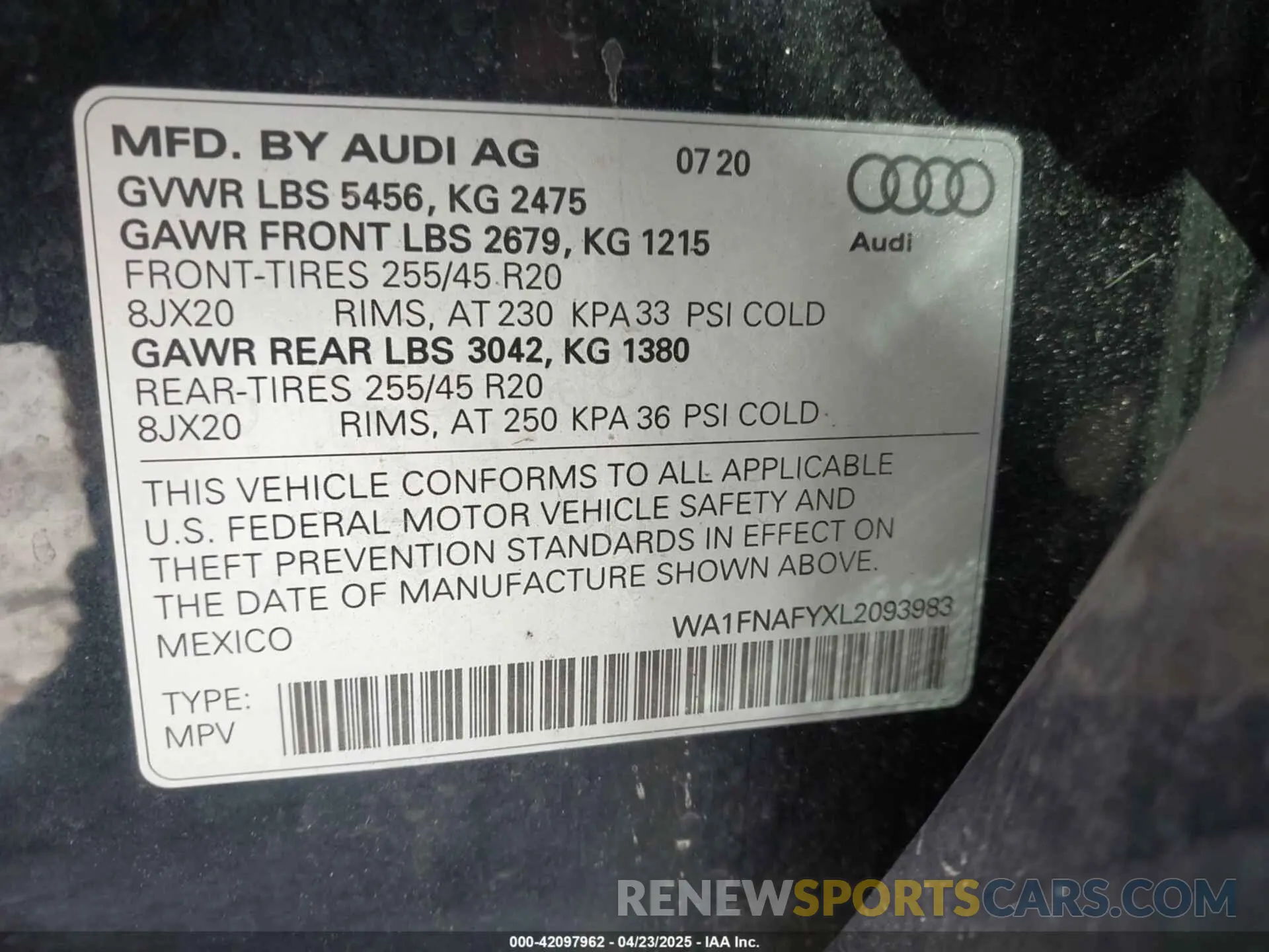 9 Photograph of a damaged car WA1FNAFYXL2093983 AUDI Q5 2020