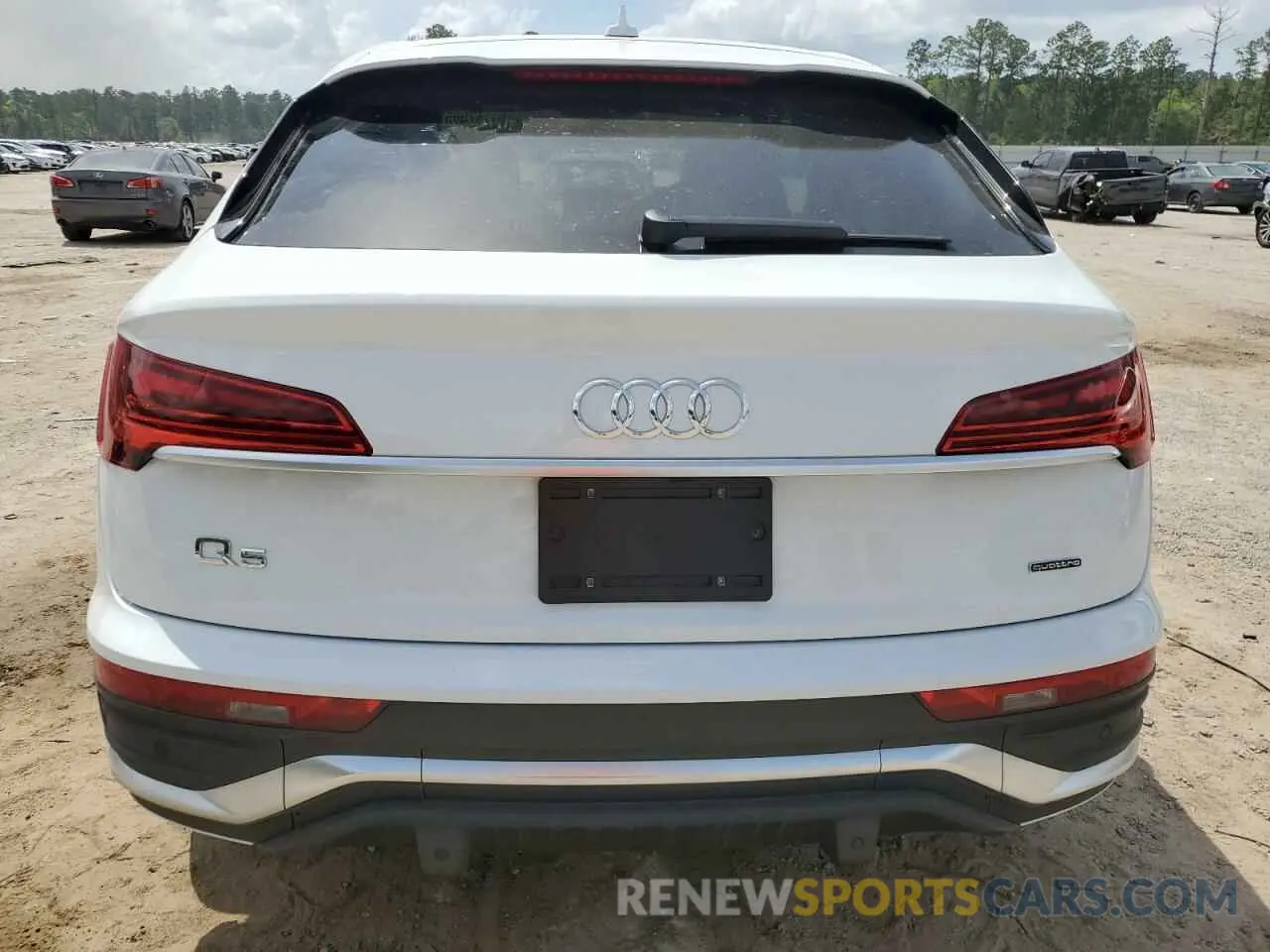 6 Photograph of a damaged car WA15AAFY6M2137390 AUDI Q5 2021