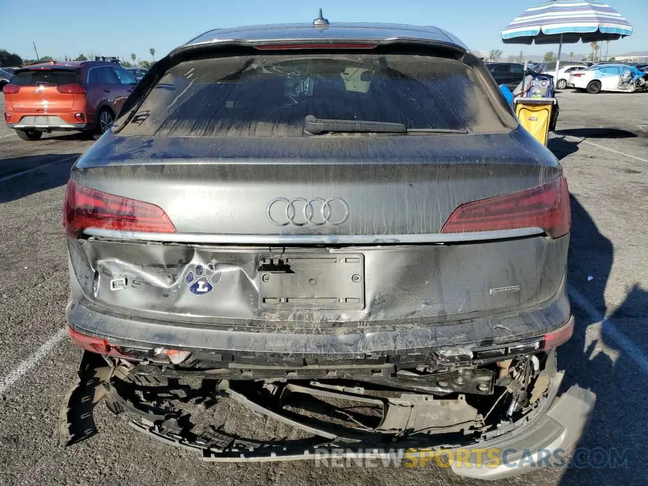 6 Photograph of a damaged car WA15AAFY8M2111910 AUDI Q5 2021