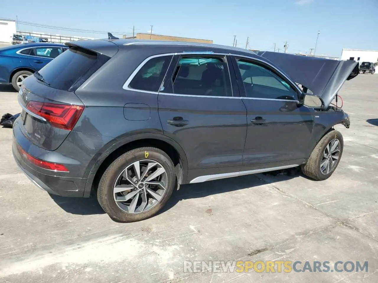 3 Photograph of a damaged car WA1AAAFY1M2014000 AUDI Q5 2021