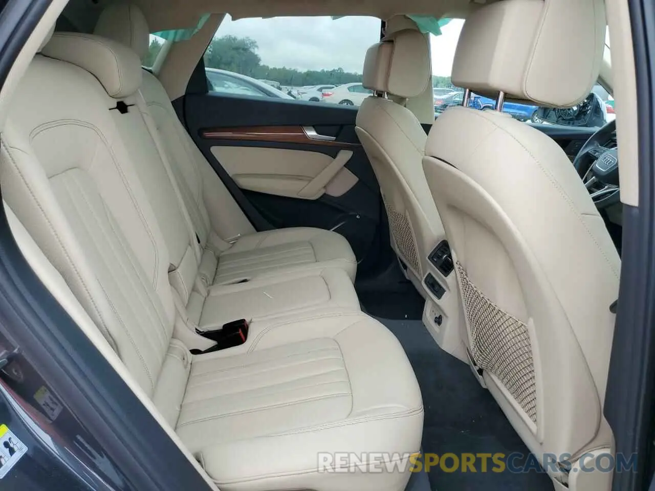 11 Photograph of a damaged car WA1AAAFY1M2130278 AUDI Q5 2021