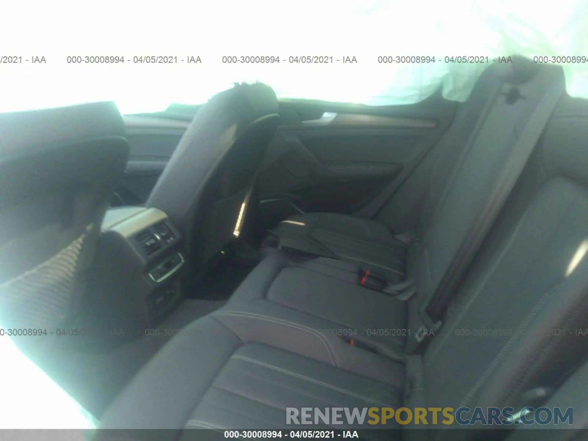 8 Фотография поврежденного автомобиля WA1AAAFY5M2036713 AUDI Q5 2021
