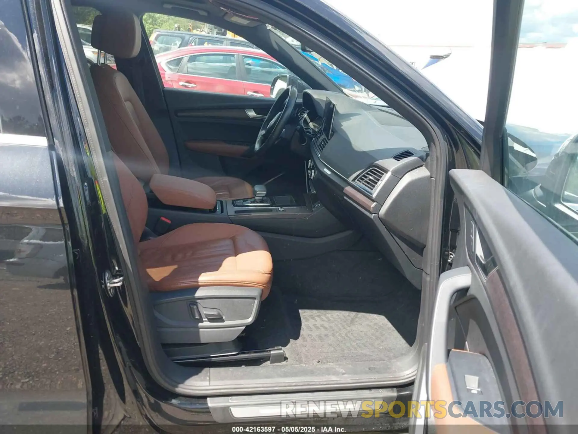 5 Photograph of a damaged car WA1AAAFY5M2087242 AUDI Q5 2021
