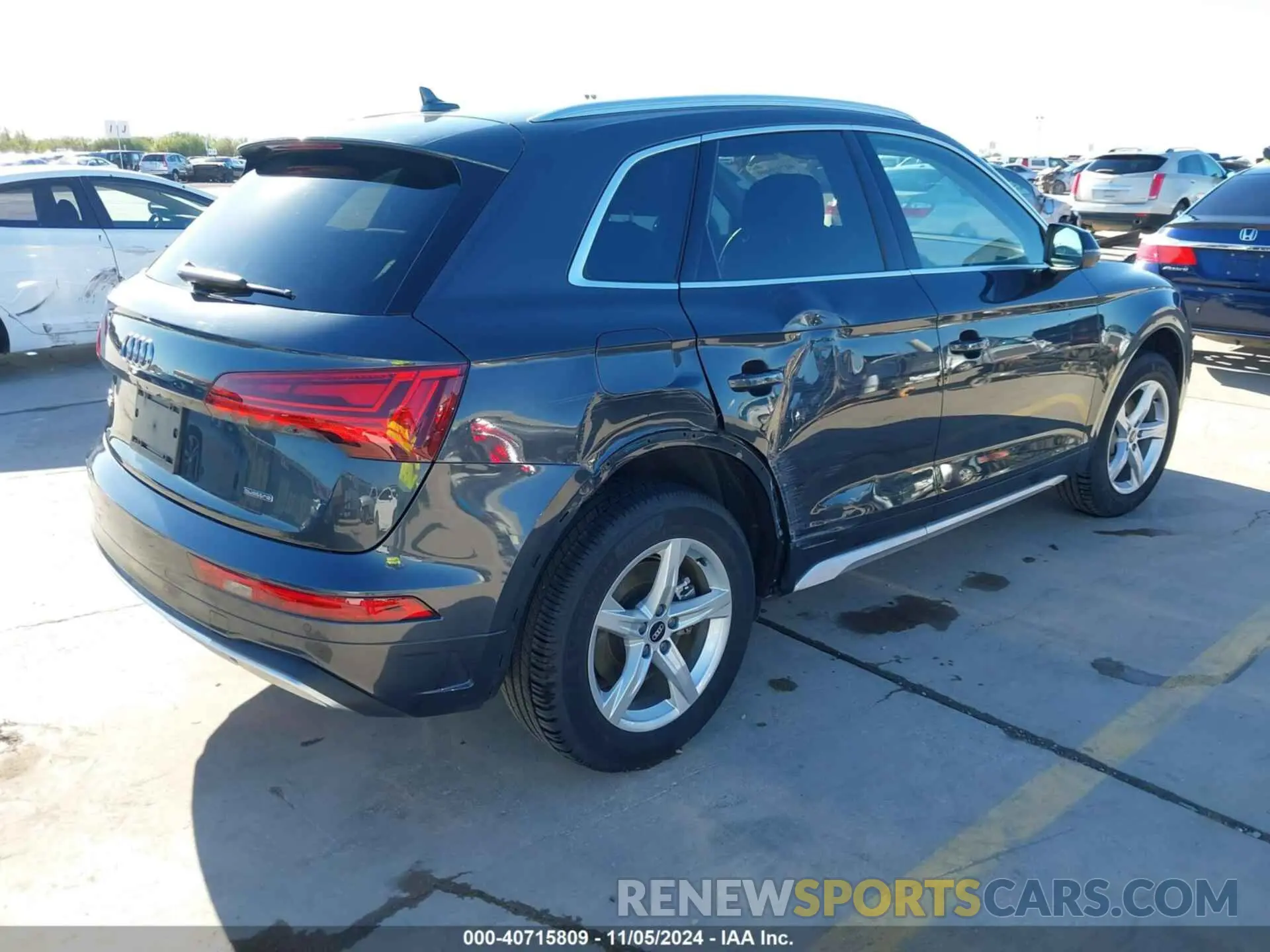 4 Photograph of a damaged car WA1AAAFY6M2005373 AUDI Q5 2021