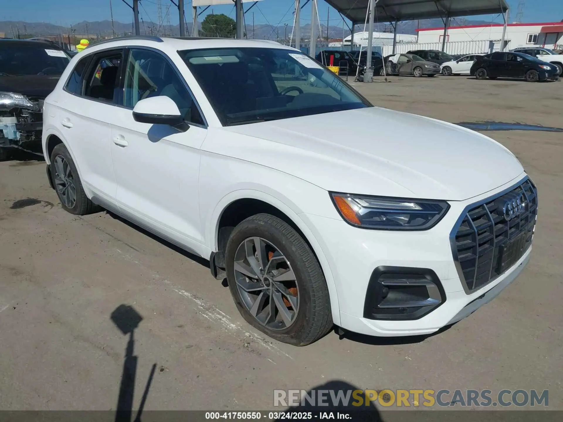 1 Photograph of a damaged car WA1AAAFY6M2045811 AUDI Q5 2021